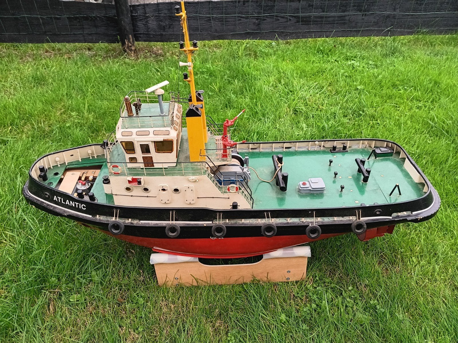 Smit Nederland sleepboot, becker roeren, rc varend, Ophalen