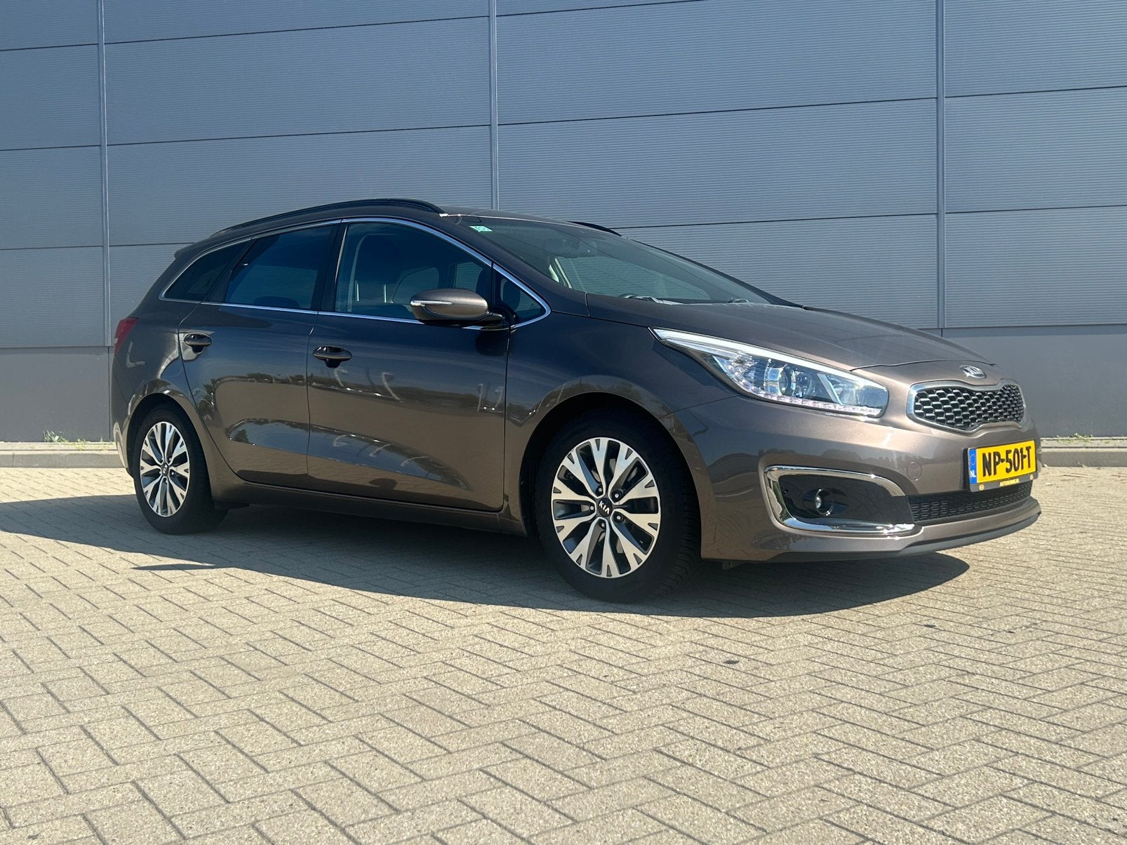 Kia (Pro) Cee d 1.6 GDI Sporty Wagon 2017 Bruin, Voorwielaandrijving, 1591 cc, 4 cilinders, Bruin