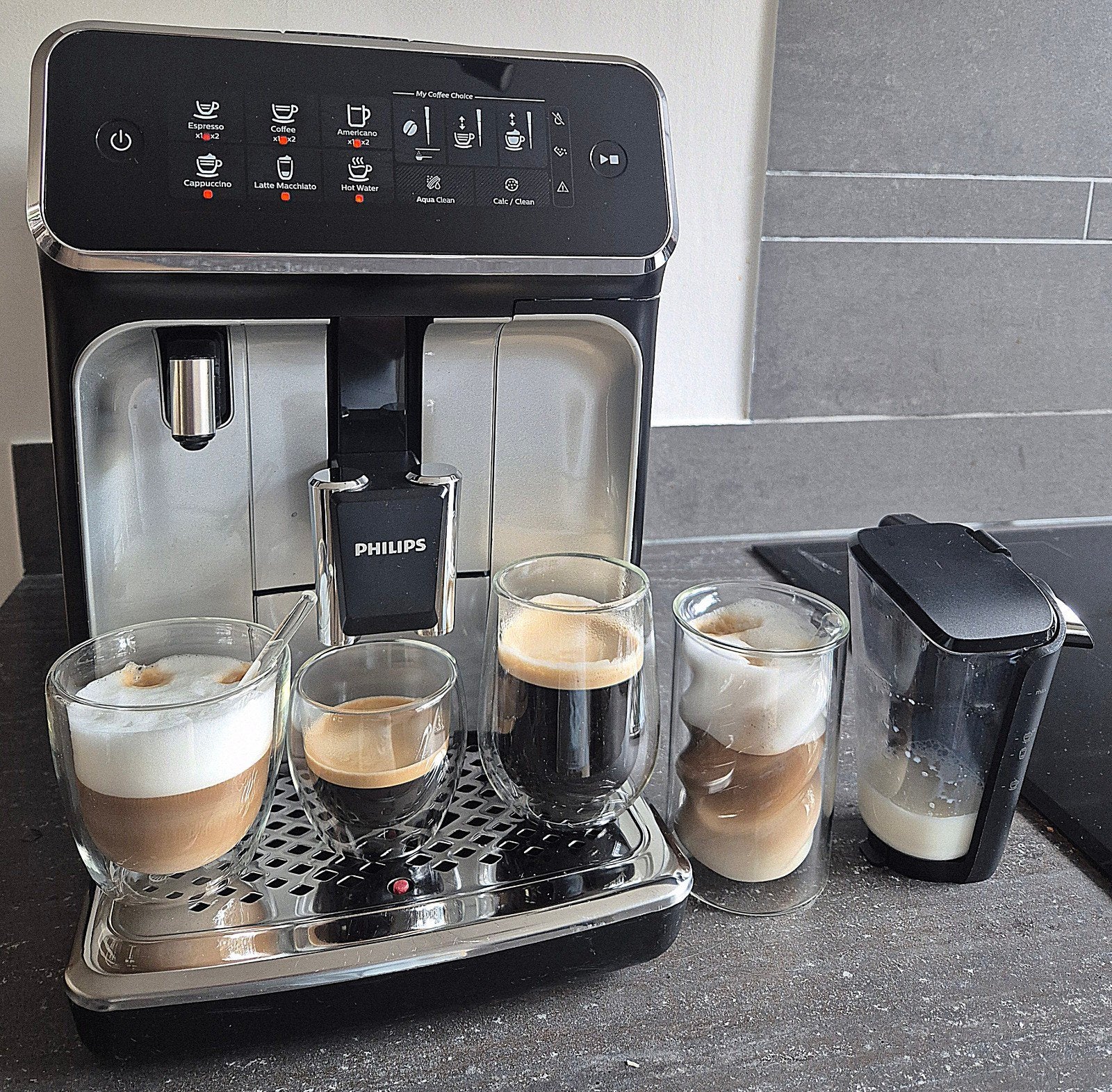 Nette Philips 3300 lattego koffiemachine, Gemalen koffie, Afneembaar waterreservoir, N, Ophalen of Verzenden
