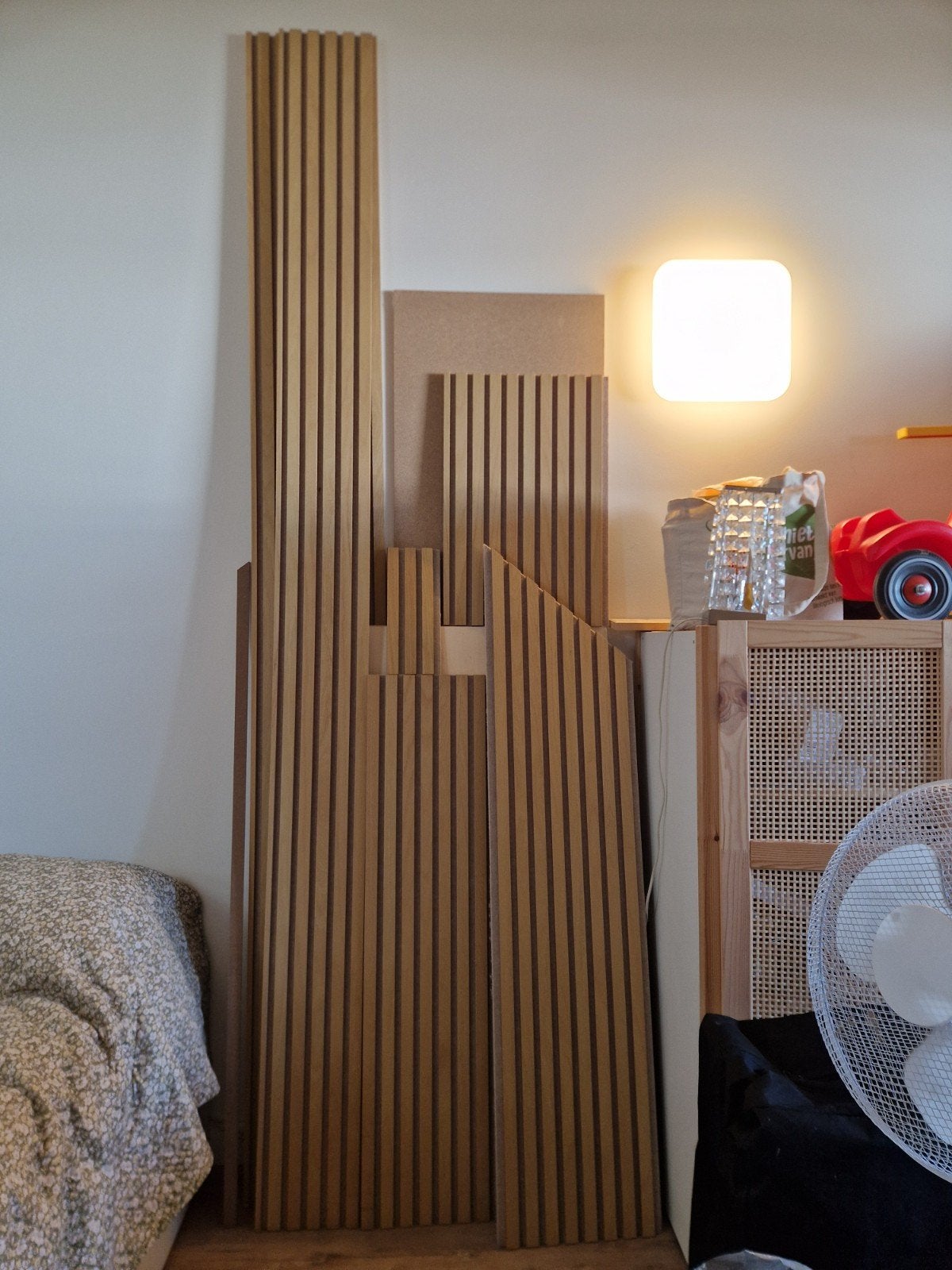 Houten lattenwand akoestische panelen - diverse lengtes, Ophalen, Nieuw, Multiplex, Minder dan 20 mm