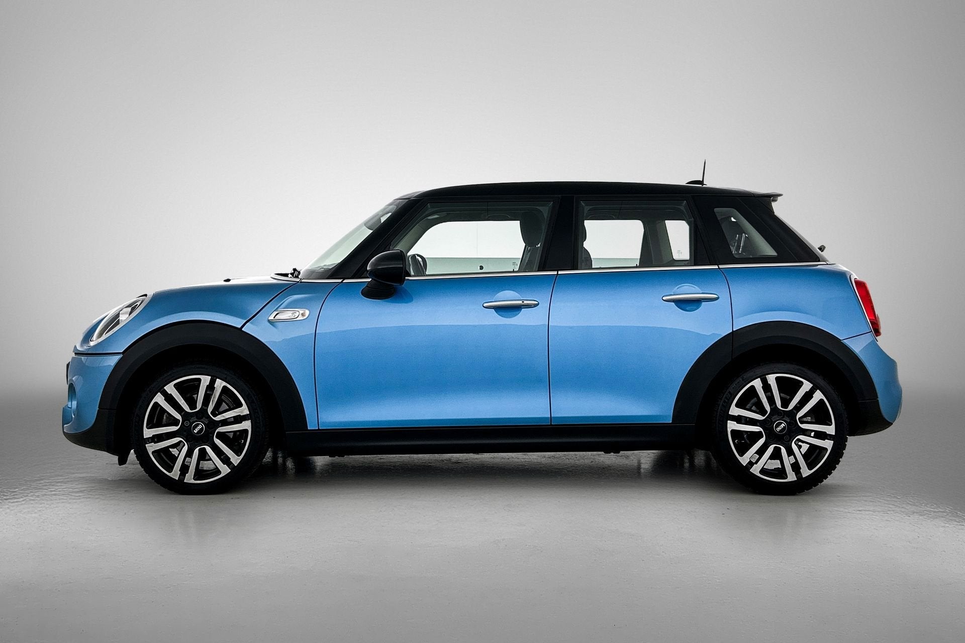Mini 5-Deurs 2.0 Cooper S Chili LAGE KM! | 192PK | Carplay |, Auto's, Mini, 1998 cc, Gebruikt, Euro 6, Blauw