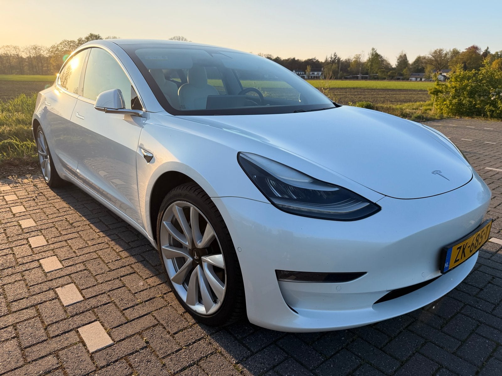 Tesla Model 3 Long Range AWD – 75kWh - FSD – White Interior, Automaat, 1831 kg, Wit, Origineel Nederlands