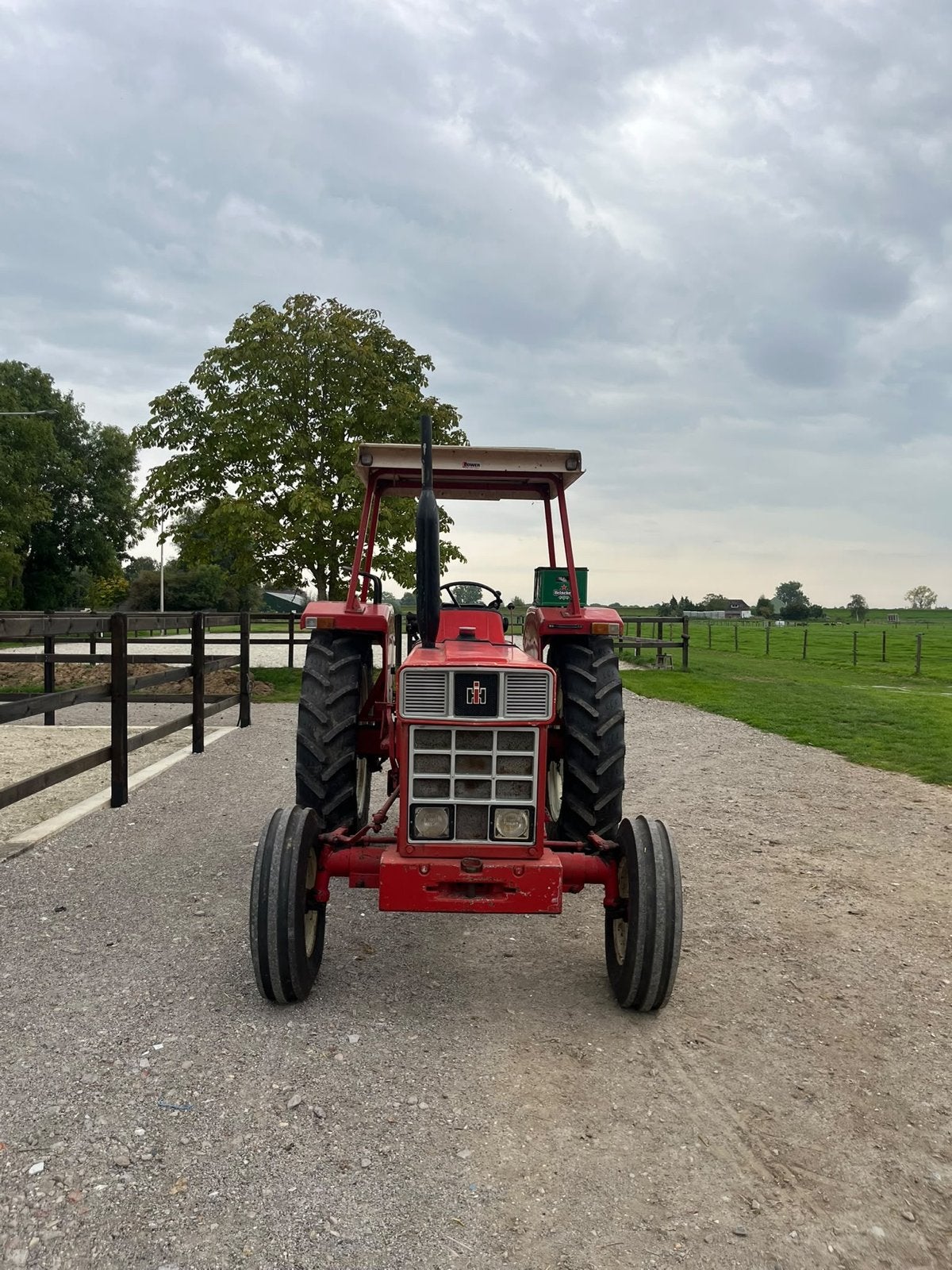 International 644 Tractor, Ophalen, Gebruikt