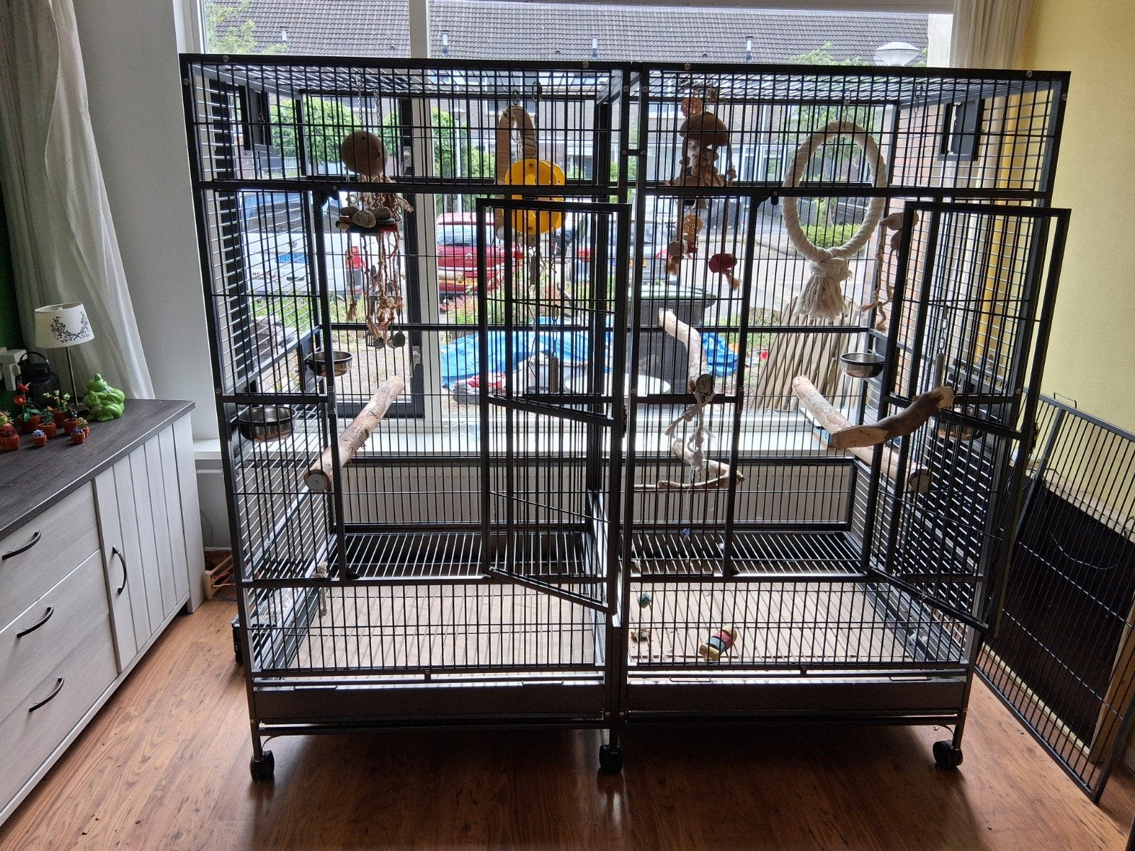 Dubbele papegaaienkooi, Dieren en Toebehoren, Ophalen, Zo goed als nieuw, Overige materialen, Vogelkooi