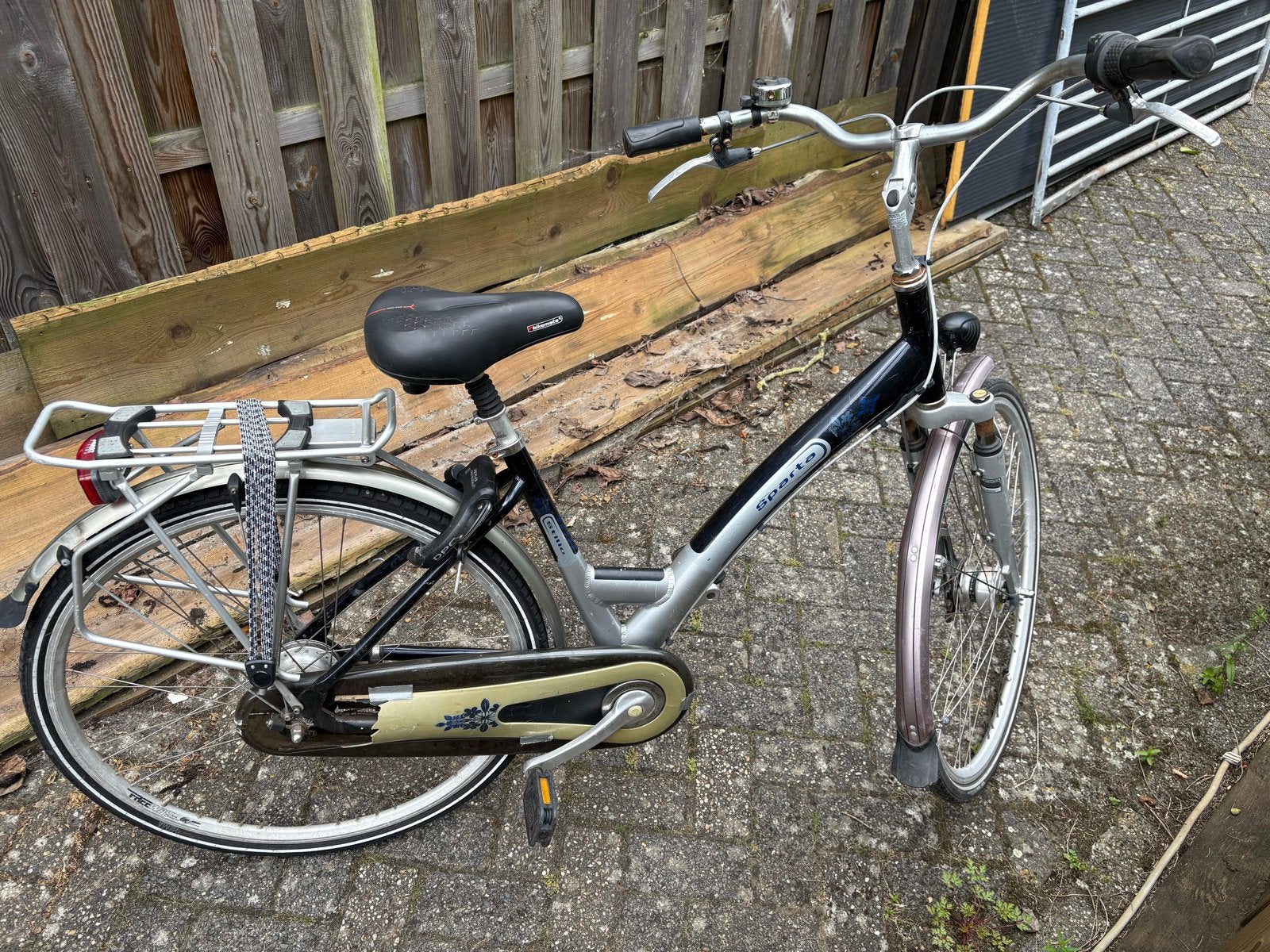 Sparta Stilio Damesfiets - 3 versnellingen, AXA slot, Ophalen, Sparta, Versnellingen, Trommelrem