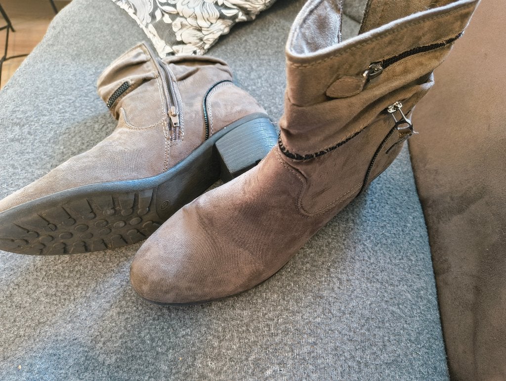Laarsjes  gebruikt maat 43, Kleding | Dames, Schoenen, Ophalen, Zwart, Lage of Enkellaarzen, Onbekend