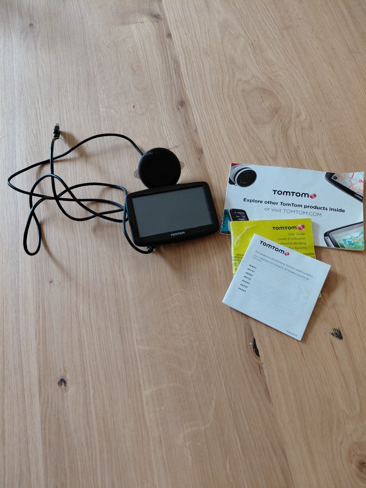 TomTom navigatiesysteem met accessoires, Ophalen of Verzenden, Gebruikt