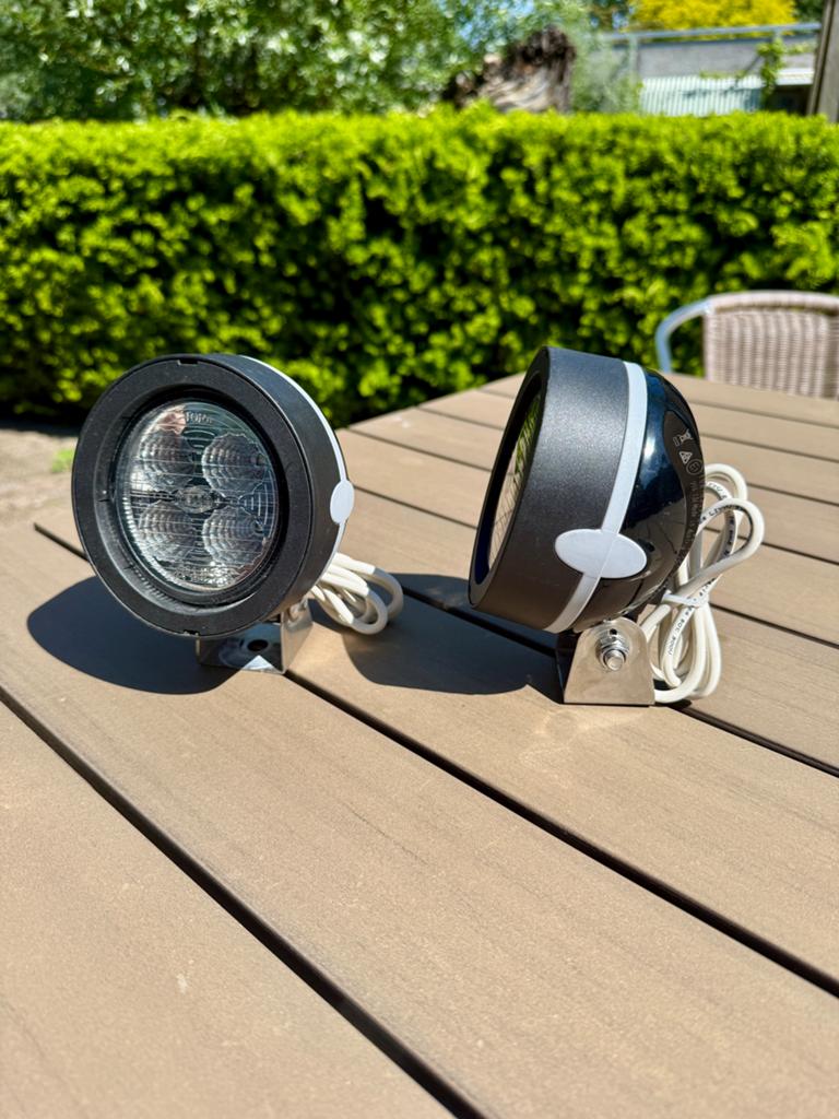 HELLA LED Werklamp 12/24V 2 stuks! Camper Boot 4x4 Marine, Ophalen of Verzenden, Nieuw, Universele onderdelen