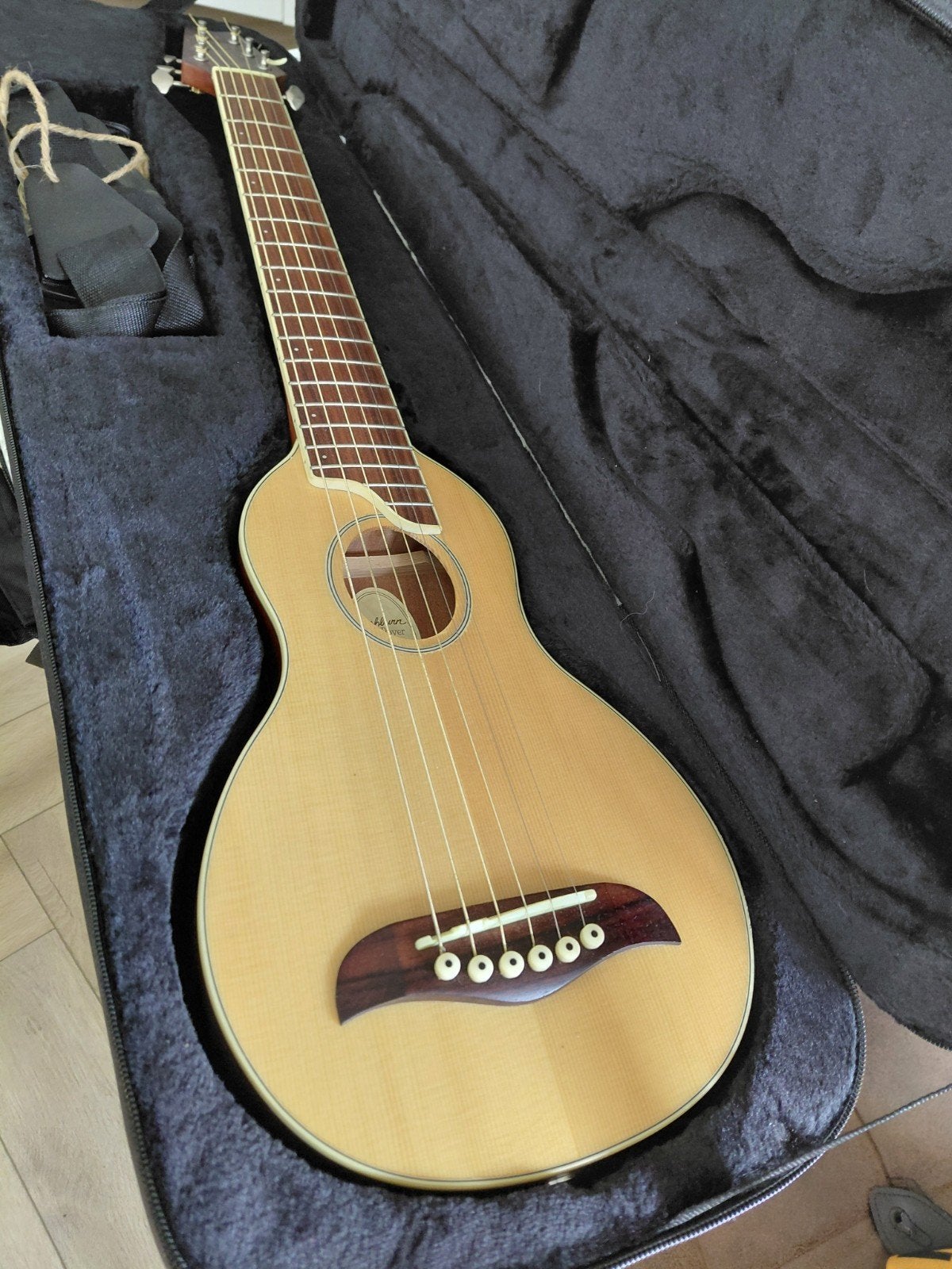 Washburn Rover RO10 Reisgitaar met hoes, Ophalen, Gebruikt, Western- of Steelstringgitaar, Met koffer