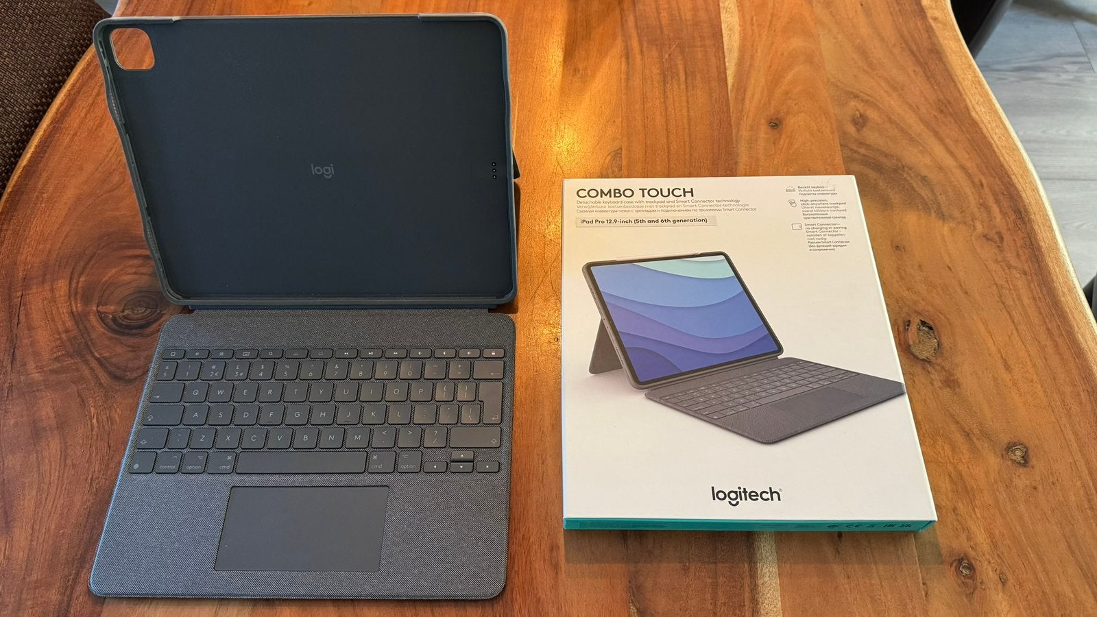 Logitech Combi Touch hoes met toetsenbord voor iPad Pro 12.9, Ophalen of Verzenden, Zo goed als nieuw, Ipad pro 12.9 inch (5e & 6e generatie)