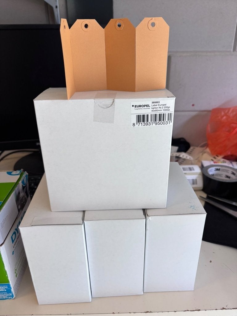 Kartonnen labels met ophangoog 40 x 80 mm – 4.000 stuks, Diversen, Ophalen of Verzenden, Nieuw