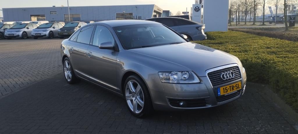 Audi A6 2.4 V6 130KW 2007 Grijs, Voorwielaandrijving, Zwart, Parkeersensor, Handgeschakeld