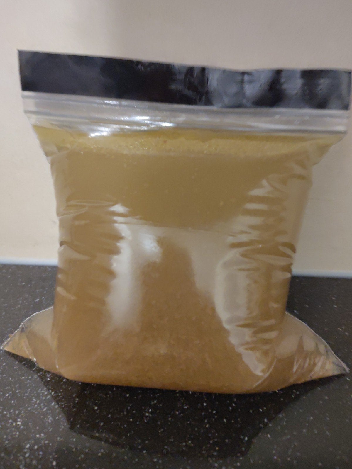 Huisgemaakte biologische bottenbouillon, Ophalen