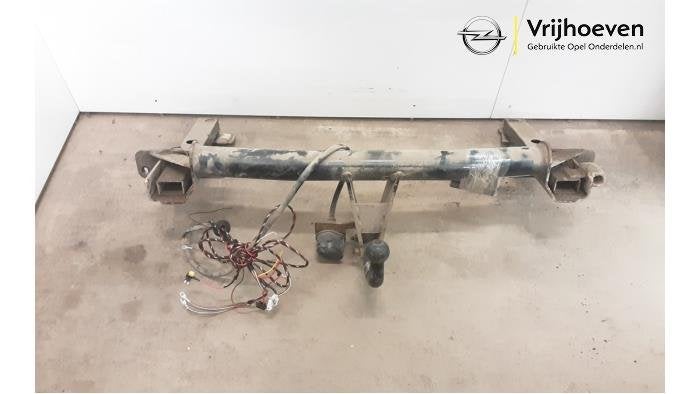 Trekhaak van een Opel Insignia (Insignia 08-), Gebruikt, -, -, Opel