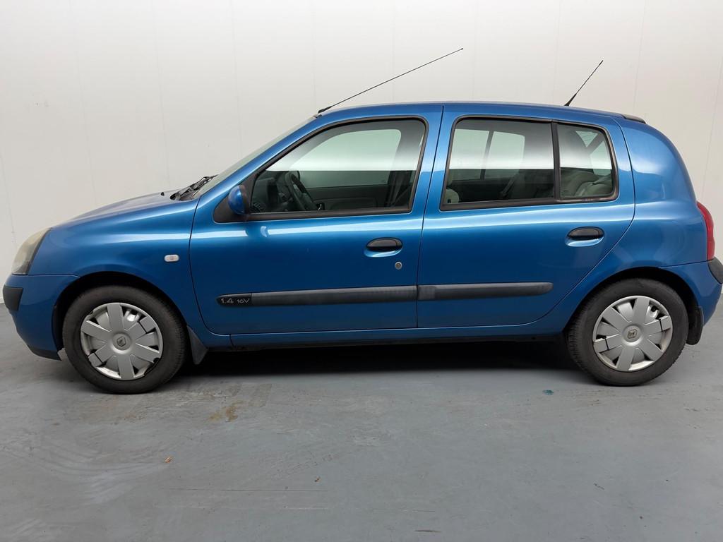 Renault Clio 1.4-16V Privilège # Airco # Trekhaak # 5 deurs, Voorwielaandrijving, 4 cilinders, Blauw, Handgeschakeld