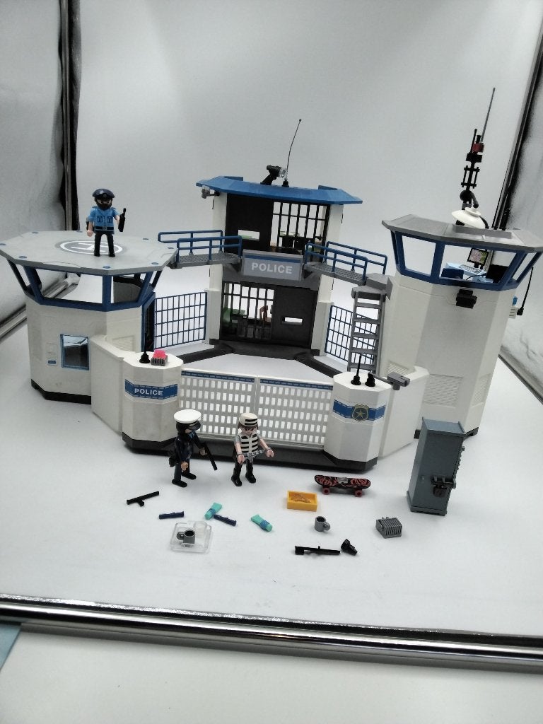 Playmobil 6919 politiebureau met gevangenis, Kinderen en Baby's, Speelgoed | Playmobil, Ophalen of Verzenden, Gebruikt, Complete set