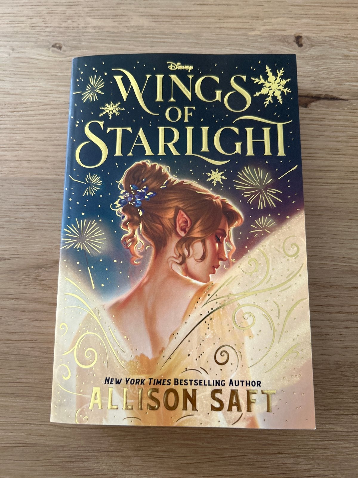 Wings of Starlight - Allison Saft (Engels), Ophalen of Verzenden, Zo goed als nieuw