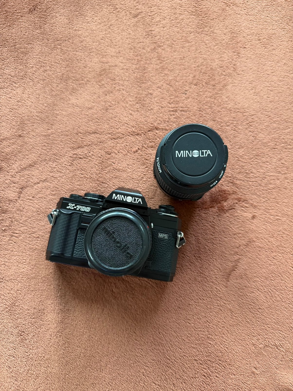 Minolta X-700 + Minolta 28mm + 35-70mm Macro, Ophalen of Verzenden, Gebruikt, Spiegelreflex, Minolta