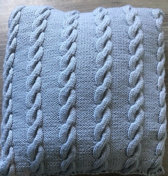 Kussen (grijs) met kabels 45 x 45 cm, vierkant NIEUW, Vierkant, Nieuw, Ophalen of Verzenden, Sierkussen