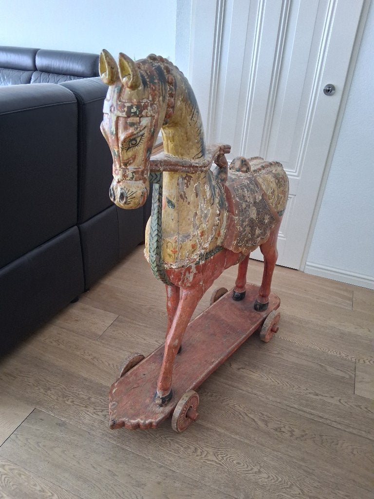 antiek paard, Ophalen