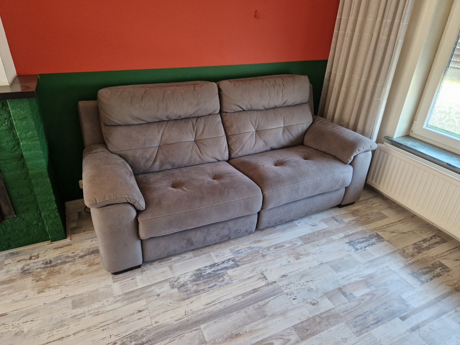 Comfortabele tweepersoonsbank met relaxfunctie, Ophalen, Modern, Comfortabel, Gebruikt, 150 tot 200 cm