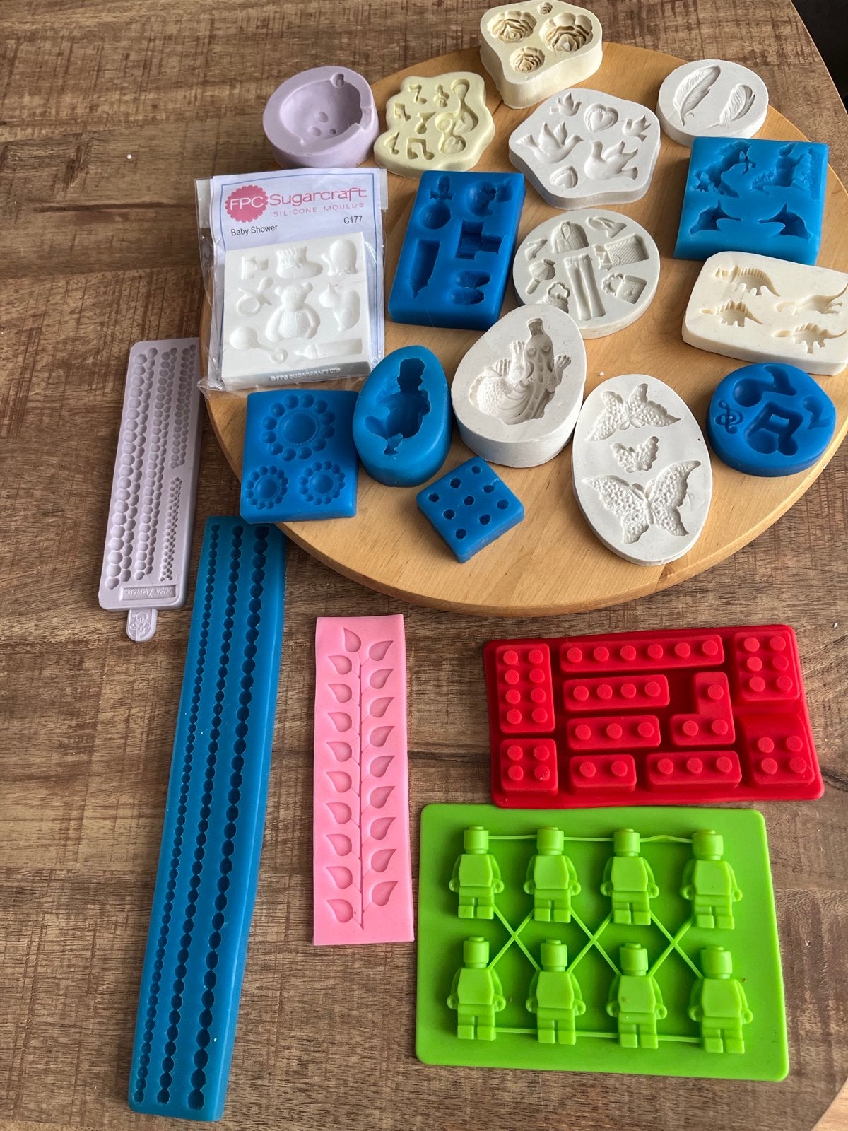 Diverse siliconen bakvormen en decoratie mallen, Ophalen of Verzenden, Gebruikt, Taarten of Cupcakes, Overige typen