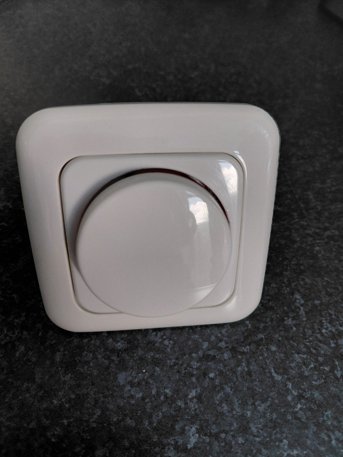 draai dimmer busch jaeger voor gloeilampen en halogeen lampe, Doe-het-zelf en Verbouw, Elektra en Kabels, Verzenden, Gebruikt