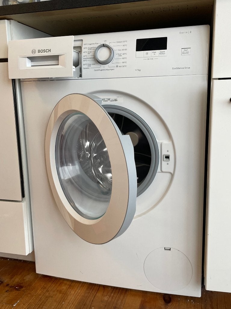 Bosch Wasmachine, Ophalen, Minder dan 85 cm, Zo goed als nieuw, Voorlader