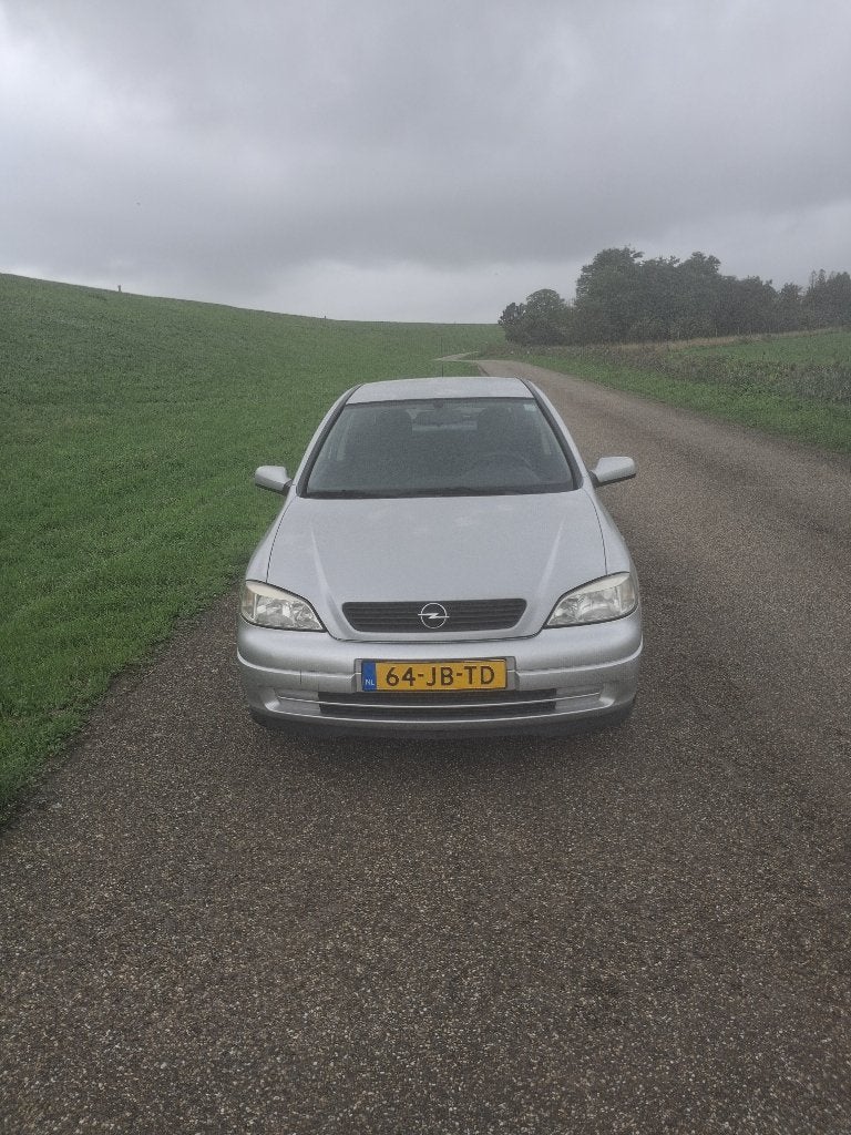 Opel Astra 1.6 16V 3D 2002 Grijs, Voorwielaandrijving, Euro 5, 1063 kg, Automatische klimaatregeling