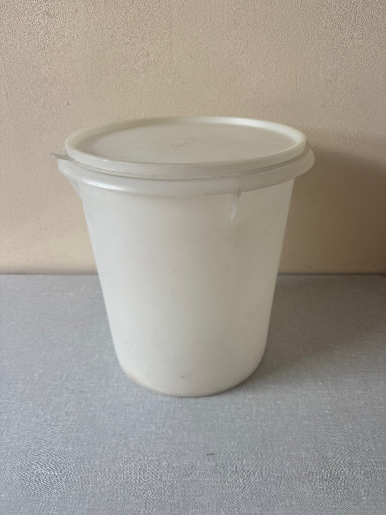 Wasemmer met deksel van TUPPERWARE 8,5 Liter, Huis en Inrichting, Gebruikt, Wit, Ophalen of Verzenden, Emmer