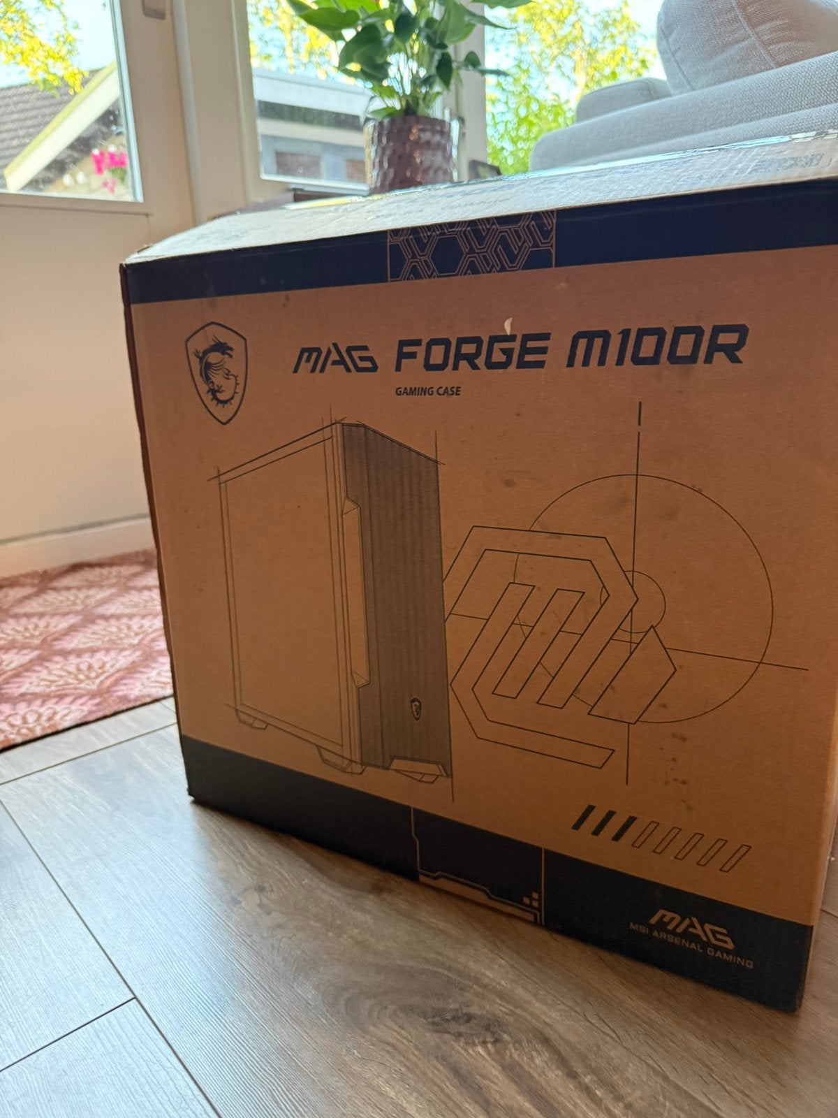 MSI Mag Forge m100r behuizing, Computers en Software, Computerbehuizingen, Ophalen of Verzenden, Nieuw