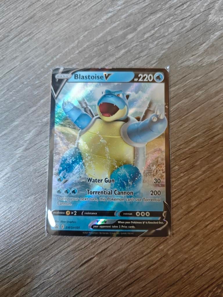Blastoise V Pokémon Kaart - SWSH101, Ophalen of Verzenden, Zo goed als nieuw, Losse kaart, Foil