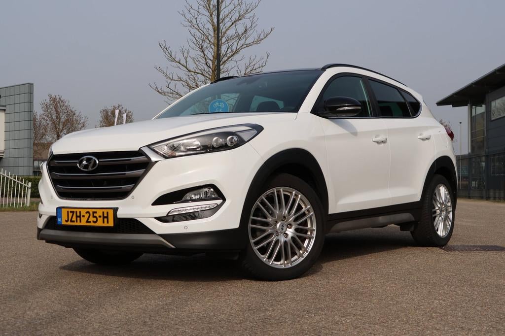 Hyundai TUCSON 1.6 T-GDi Comfort 4WD, Gebruikt, 4 cilinders, Wit, Bedrijf