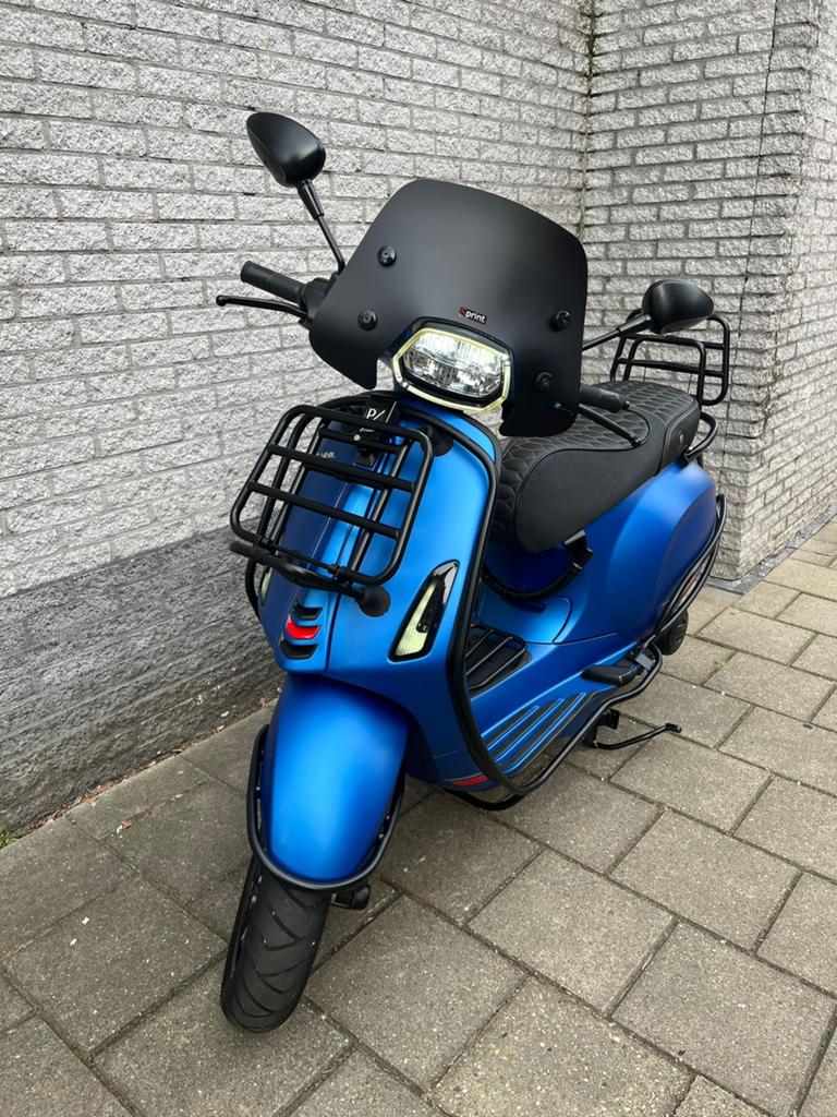 Vespa Sprint, Fietsen en Brommers, Scooters | Vespa, Ophalen, Zo goed als nieuw, Benzine, Vespa S