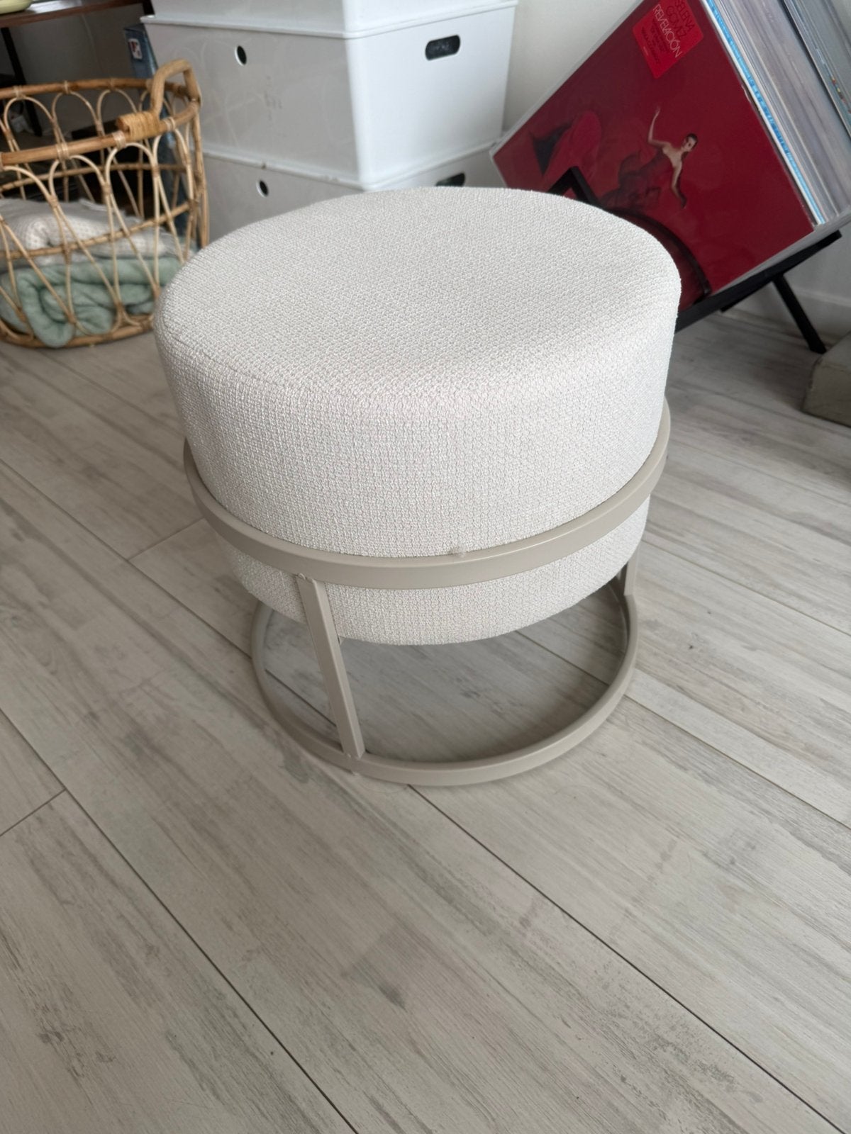 Leuke poef van de Action, Ophalen, Zo goed als nieuw, Rond, Minder dan 50 cm