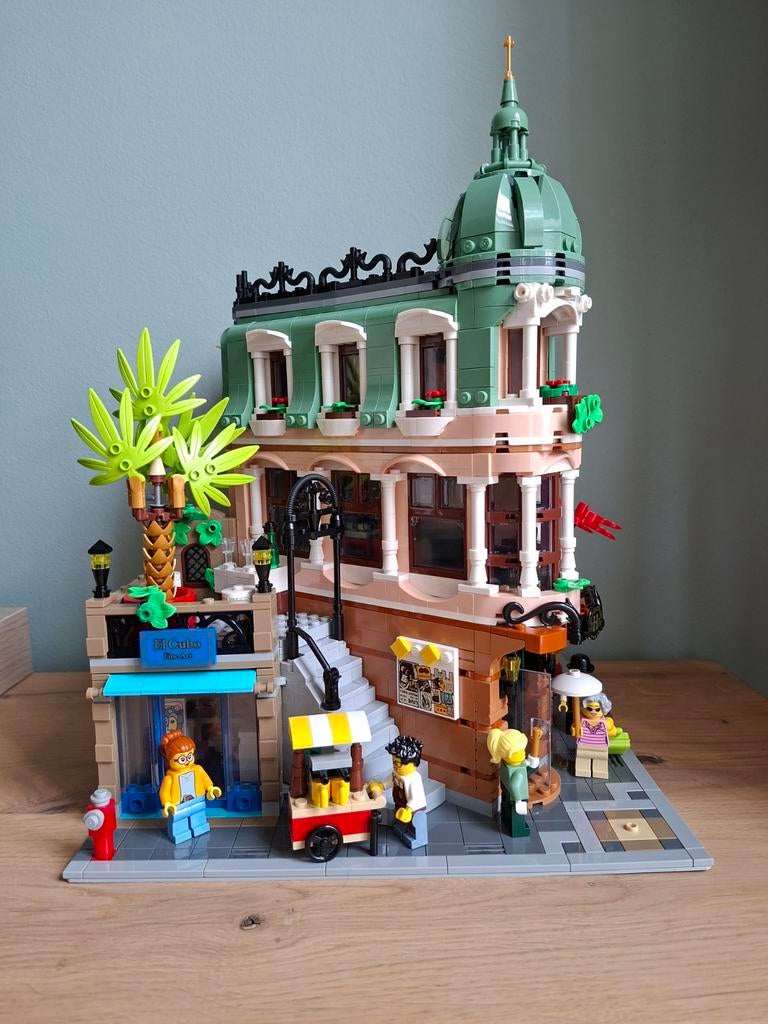 LEGO 10297 BOUTIQUE HOTEL 100% COMPLEET VOOR €140,-, Ophalen, Lego, Zo goed als nieuw, Compleet