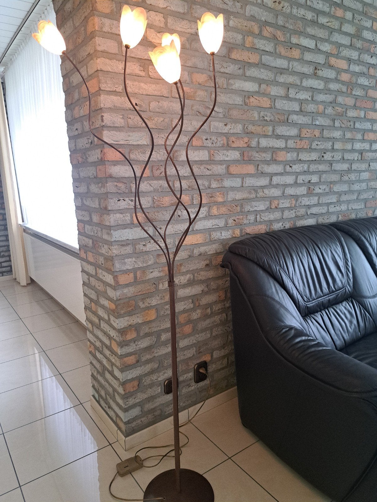 Vloerlamp met 5 tulpenvormige glazen kappen, Huis en Inrichting, Lampen | Vloerlampen, Ophalen, 150 tot 200 cm