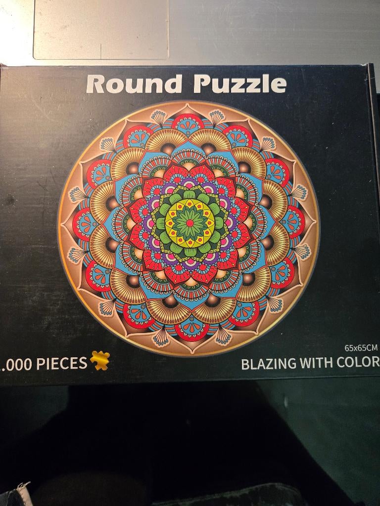 Ronde mandala puzzel met 1000 stukjes Ø 65 cm., Hobby en Vrije tijd, Denksport en Puzzels, Ophalen, 500 t/m 1500 stukjes, Gebruikt