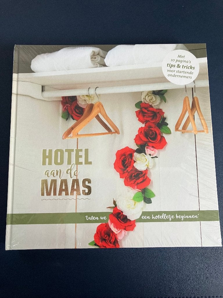 Hotel aan de Maas - Karen Hamerlynck, Ophalen of Verzenden, Nieuw, Management, Karen Hamerlynck