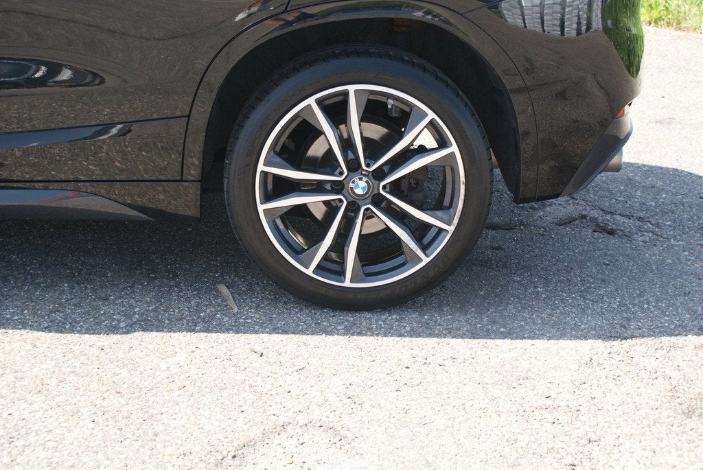 BMW X2 SDrive20i | M Pakket | Head Up | Sfeer verlichting |, Auto's, BMW, 1998 cc, X2, Alcantara, Zwart