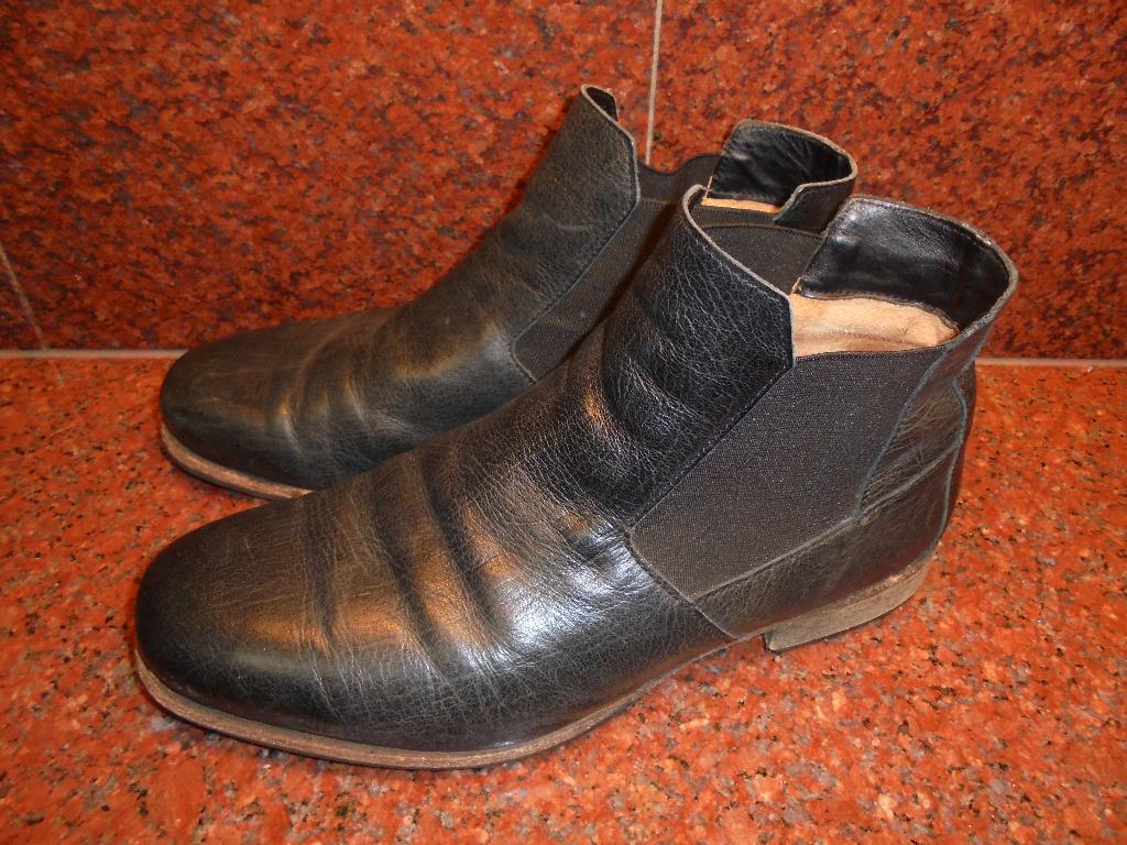 Zwarte enkel schoenen zwart think maat 42, Zwart, Overige typen, Ophalen of Verzenden, Gedragen