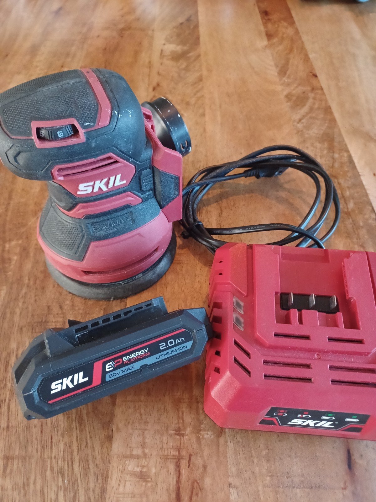 Skil accu excentrische schuurmachine 20V, Doe-het-zelf en Verbouw, Ophalen of Verzenden, Zo goed als nieuw, Minder dan 600 watt