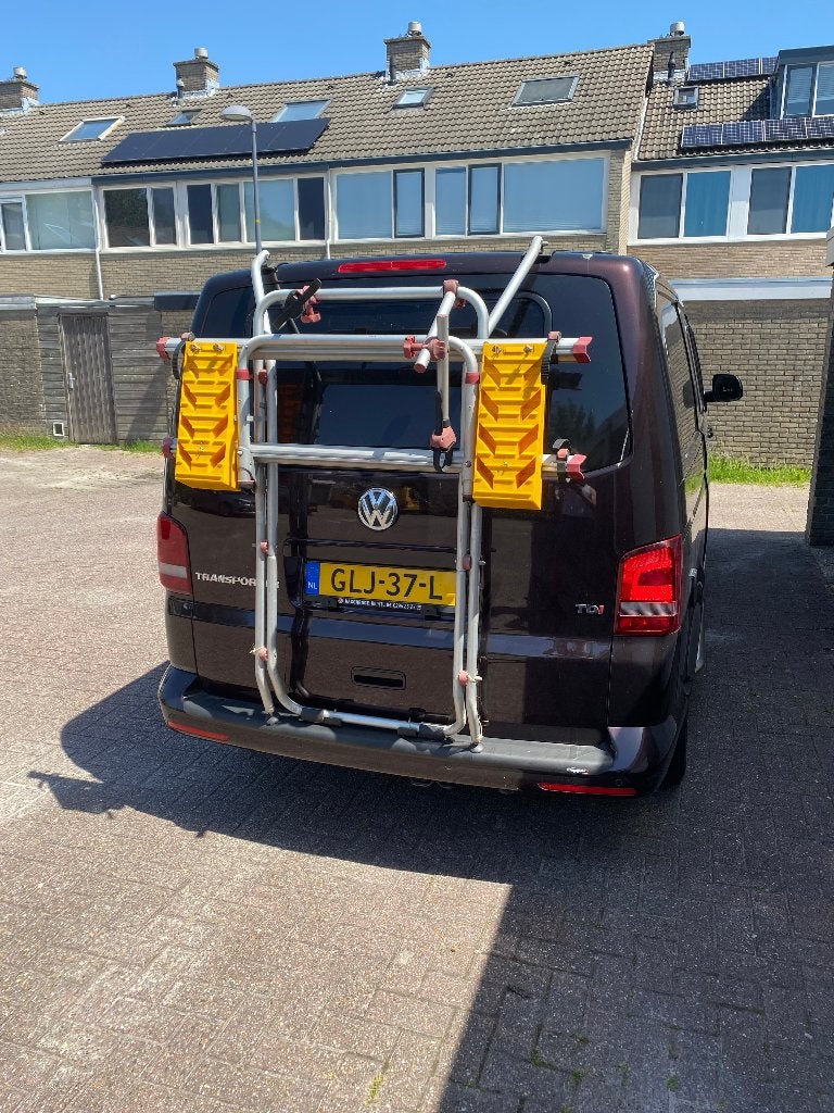 achterklepdrager Volkswagen T4 en T5, Ophalen