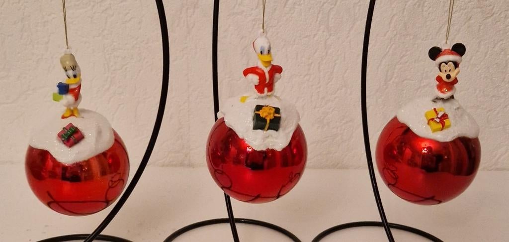 3x leuke kleine kerstballen met disney, Ophalen of Verzenden, Zo goed als nieuw, Beeldje of Figuurtje