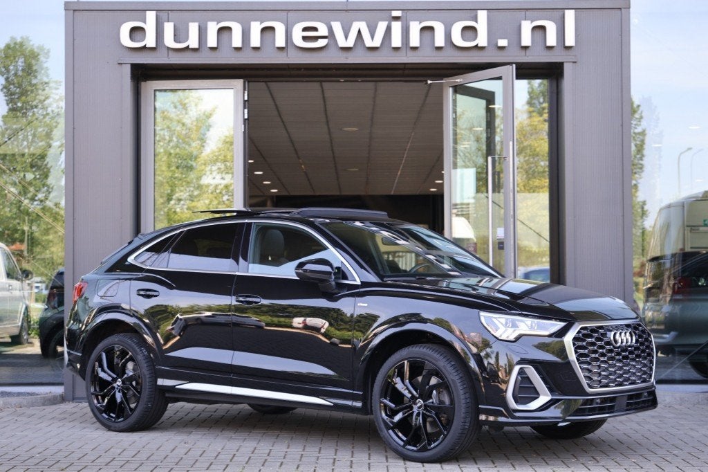 Audi Q3 SPORTBACK 45 TFSI e *S-LINE*PANO*SFEER*KEYLESS*MEMOR, Auto's, Automaat, Gebruikt, Overige modellen, ABS