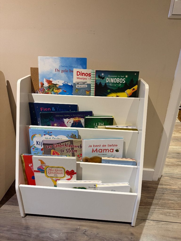 Boekenkast kinderkamer / babykamer, Ophalen, 50 tot 100 cm, Zo goed als nieuw, 150 tot 200 cm