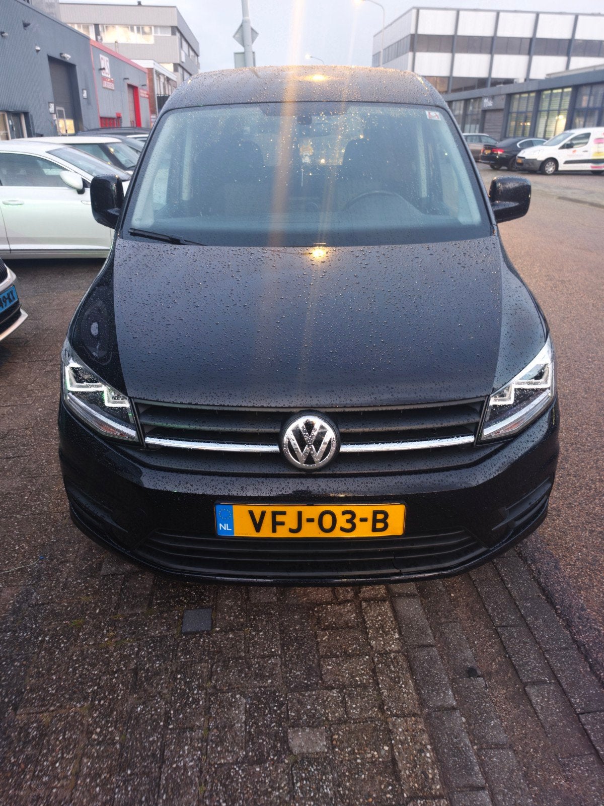 Volkswagen Caddy 2.0 TDI met BMT L1h1 102pk DSG 2020 Zwart, Auto's, 4 cilinders, 1462 kg, Volkswagen, Zwart