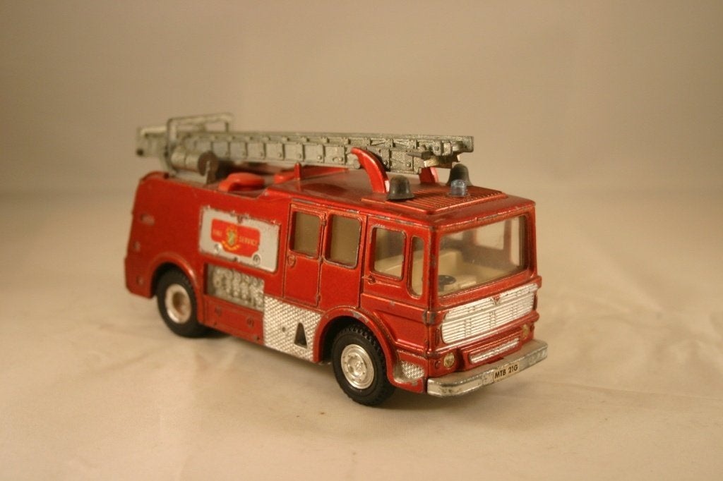 Dinky Toys England: Merryweather Marquis Fire Engine, Verzenden, Zo goed als nieuw, Auto, Dinky Toys