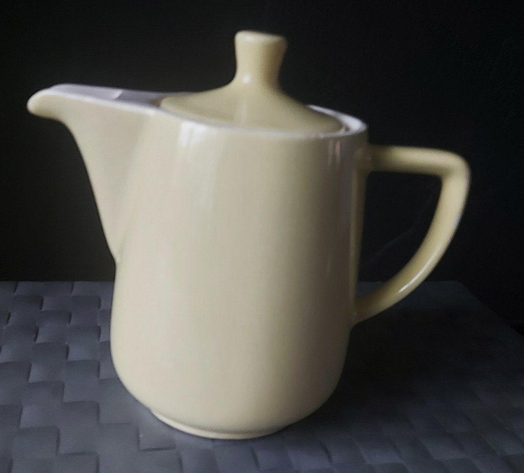 Vintage theepotje licht geel, Ophalen of Verzenden, Gebruikt, Overige stijlen, Theepot
