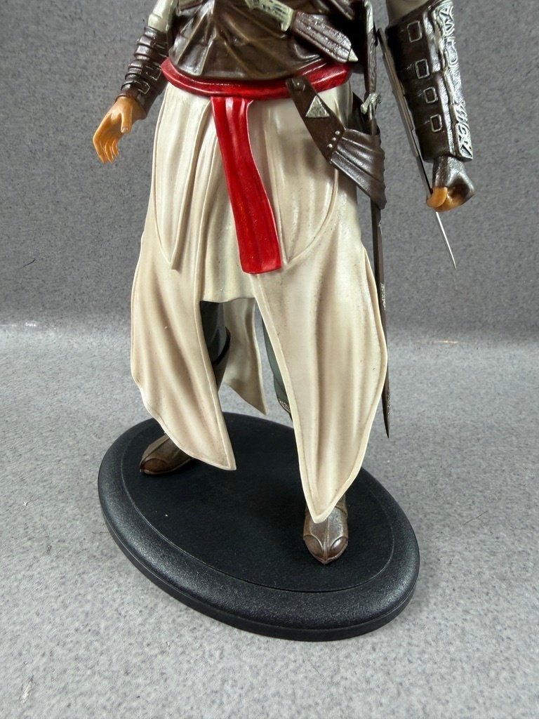 Altaïr Ibn-La'Ahad Assassin's Creed III Figure | 24cm | 9, Ophalen of Verzenden, Zo goed als nieuw